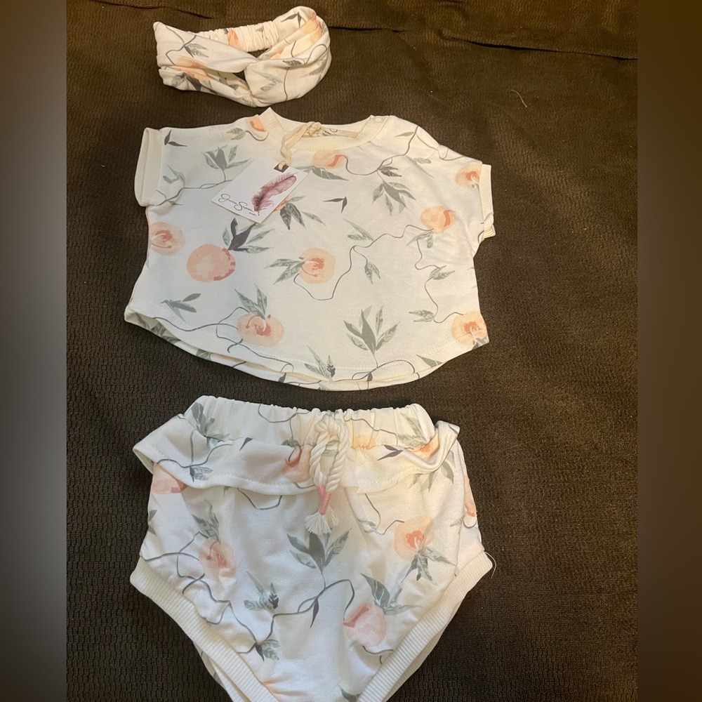 Jessica Simpson baby girl 3 piece set